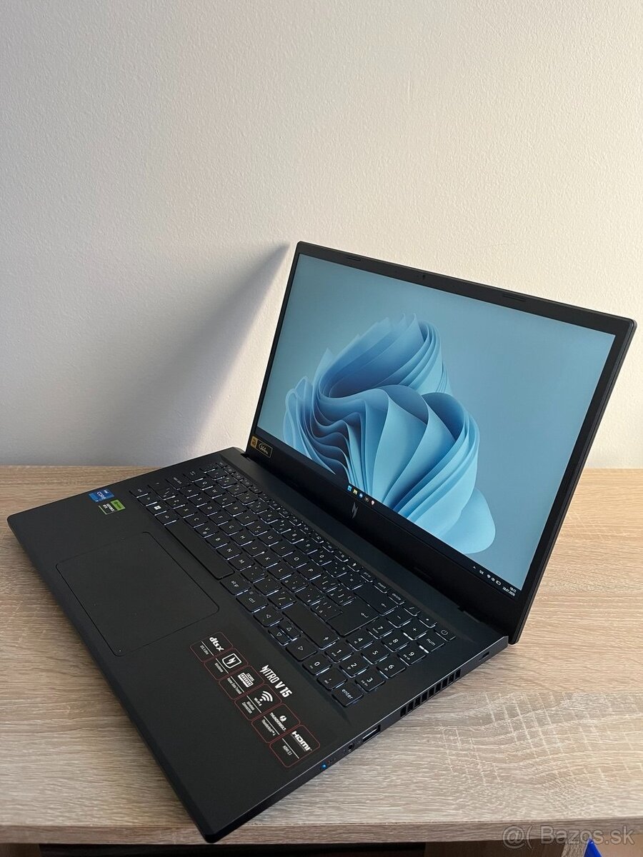Acer Nitro ANV15-51-71Y4 - 3
