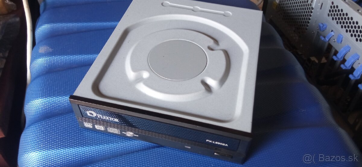 PLEXTOR PX-L890SA - 3