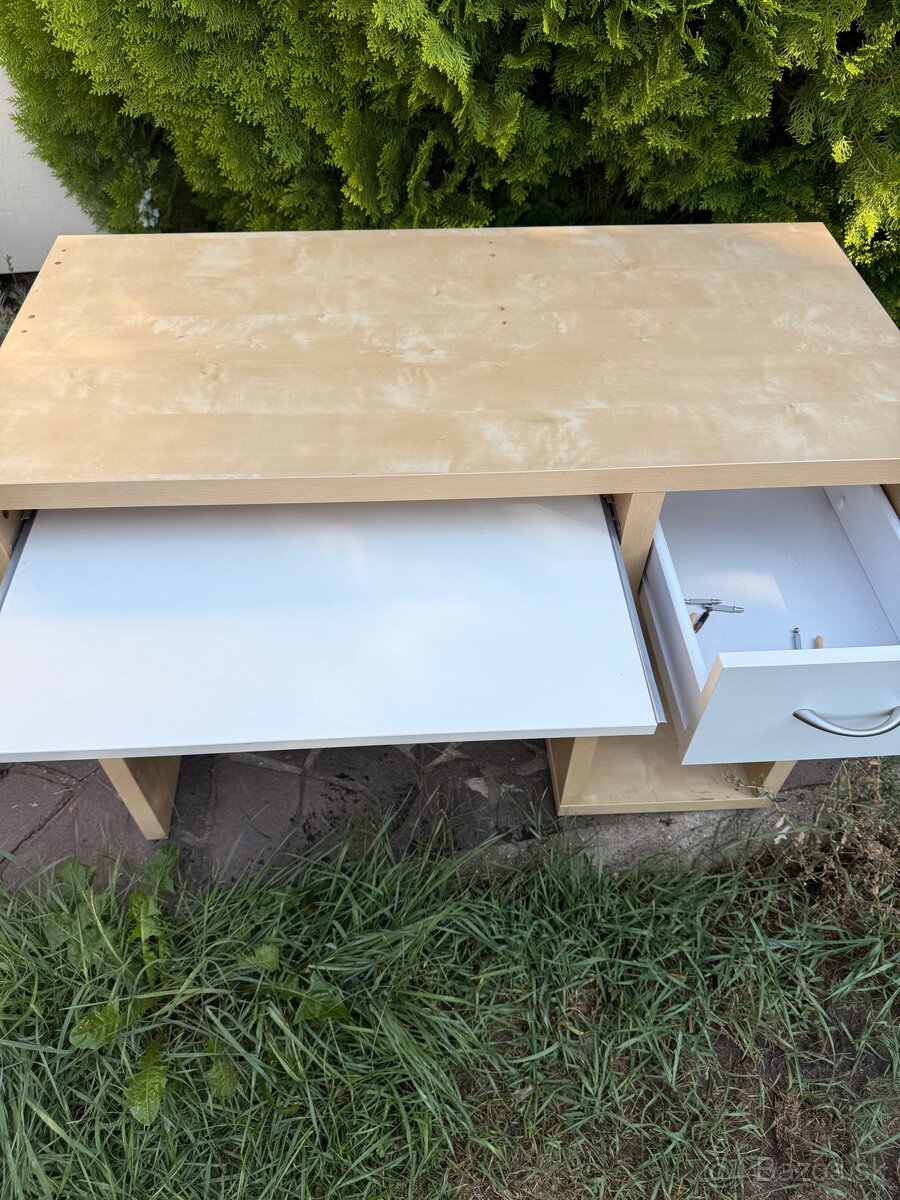ikea písací stôl - 3