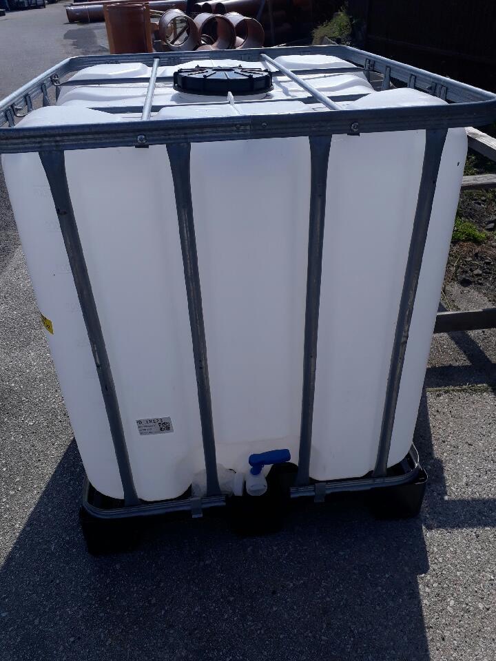 Predám 1000L IBC kontajner - 3