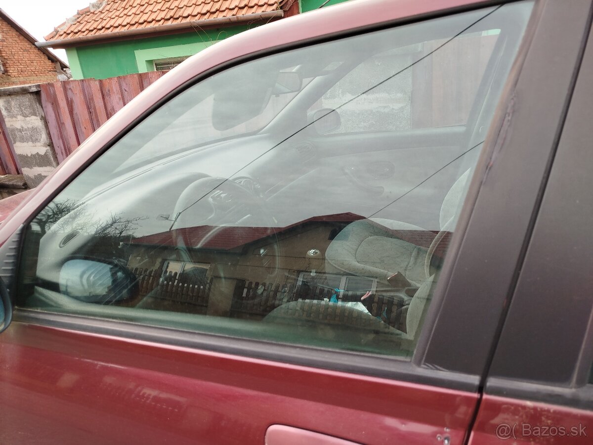 Predam auto Peugeot 406 - 3