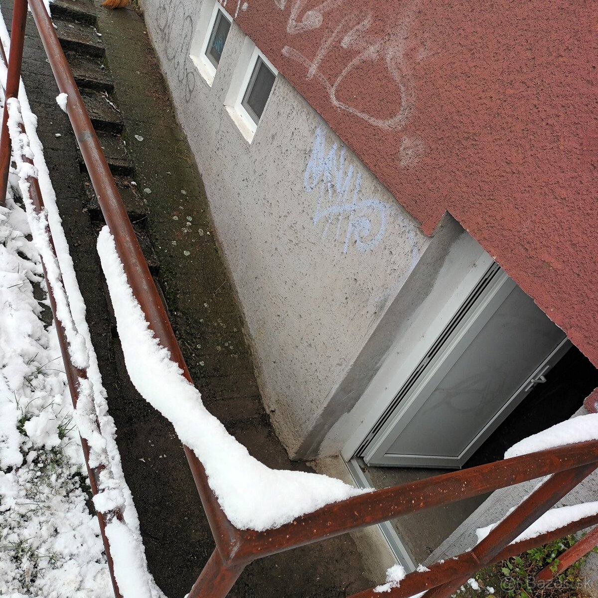 Prenájom nebytoveho priestoru na Stefanikovaj Triede Nitra.V - 3