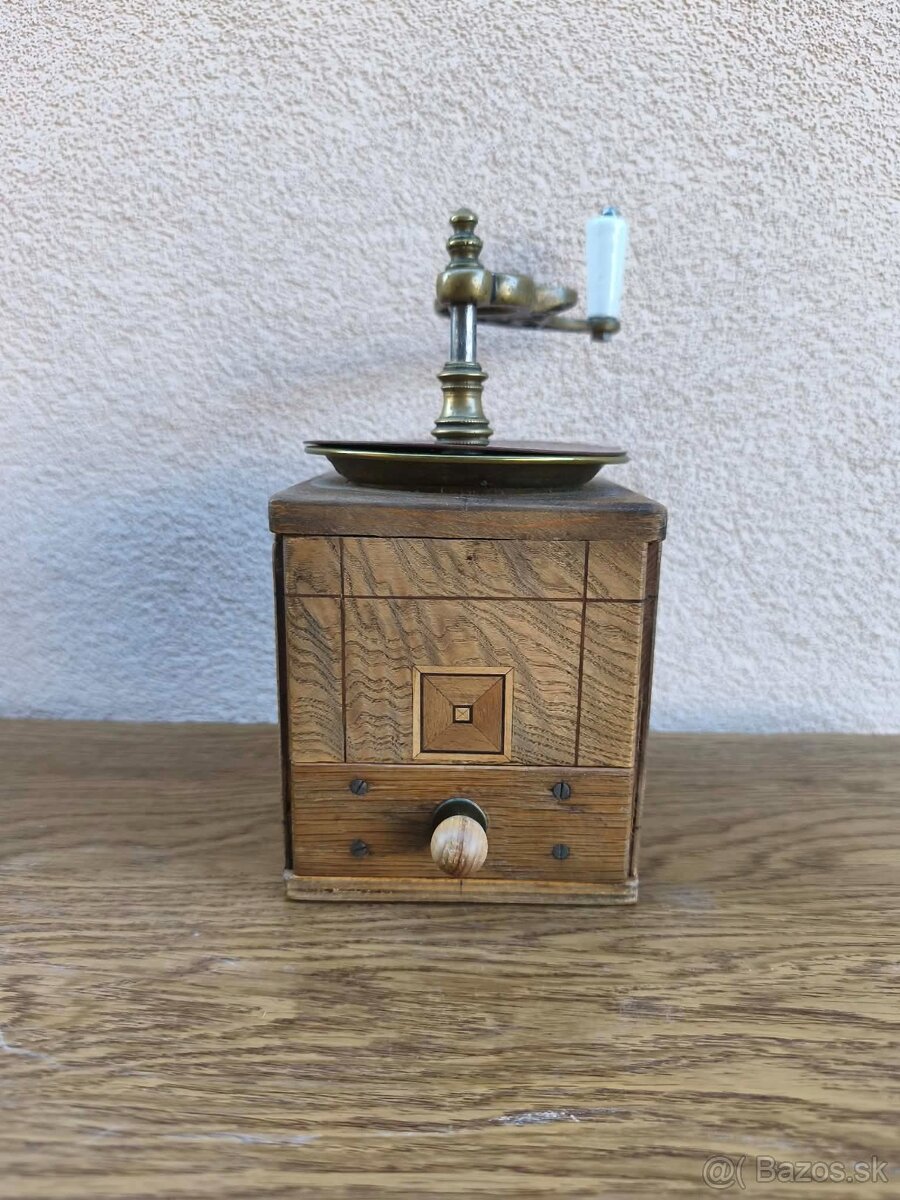 Veľké starožitné mlynčeky na kávu - 3