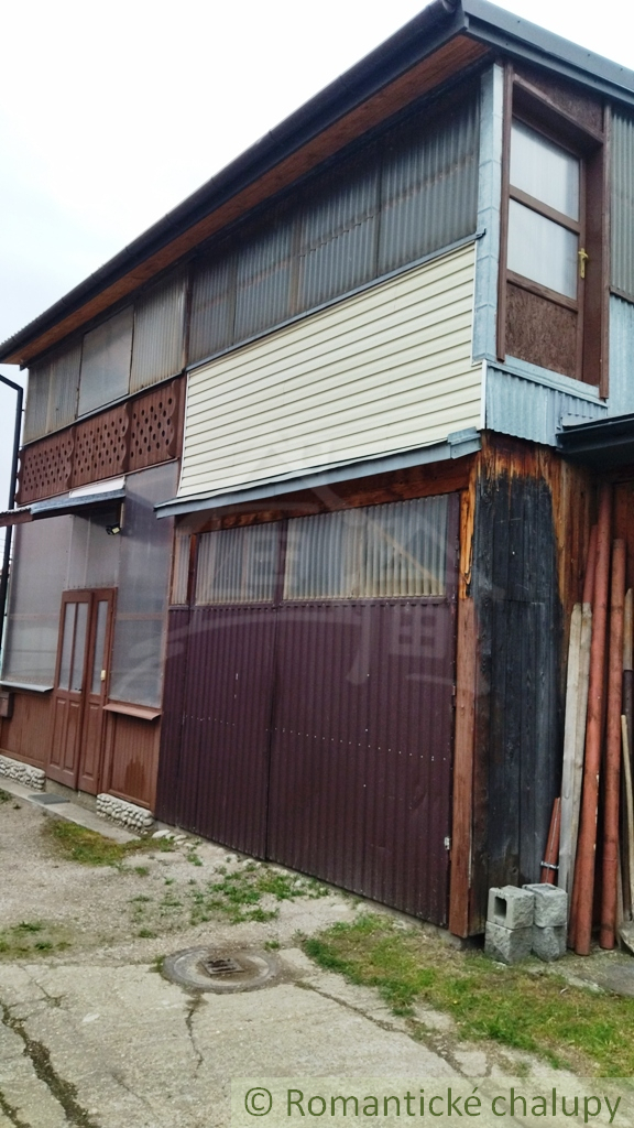 Polyfunkčná budova so súkromným bytom, Veľká Lesná - 3