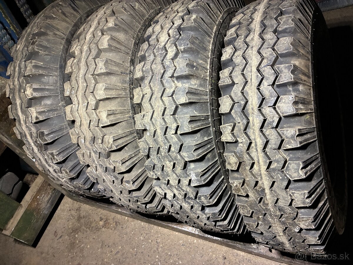 Predám pneumatiky Uaz, Gaz - 3
