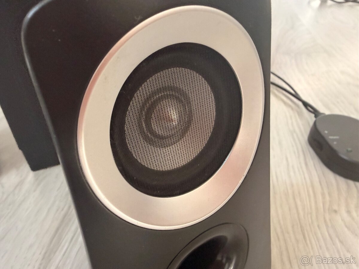 Logitech Z313 2.1 reproduktory - 3