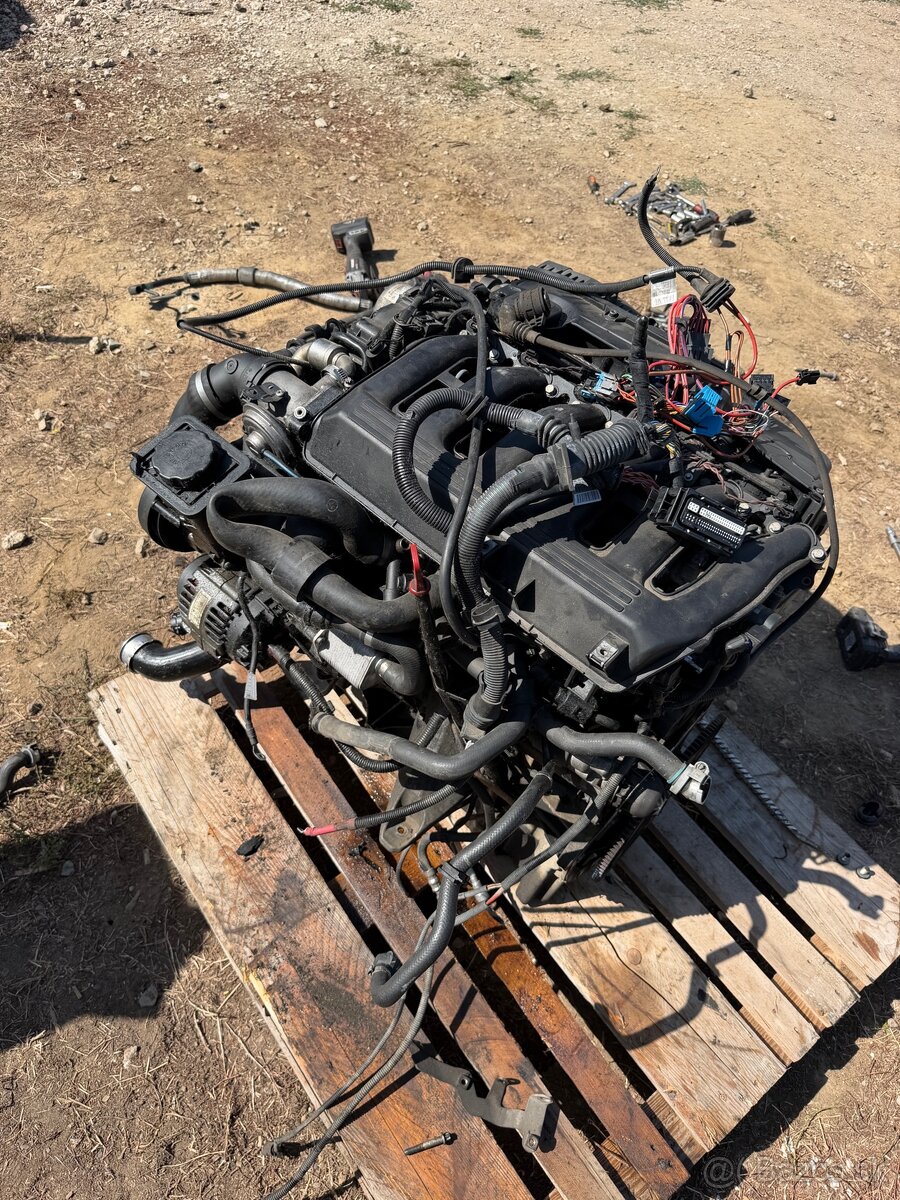 Motor 330d 150kw - 3