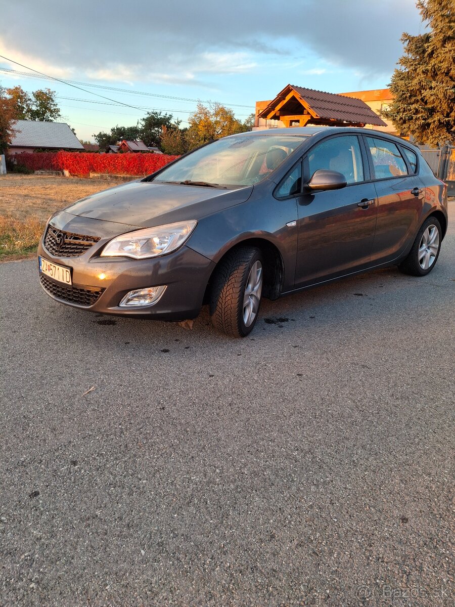 Predam opel astra j - 3