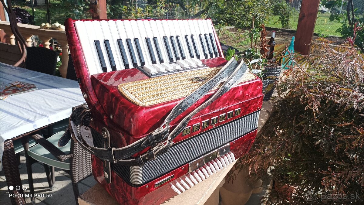 Harmonika -Akordeon.Delícia Carmen, červená perleť,80basová. - 3