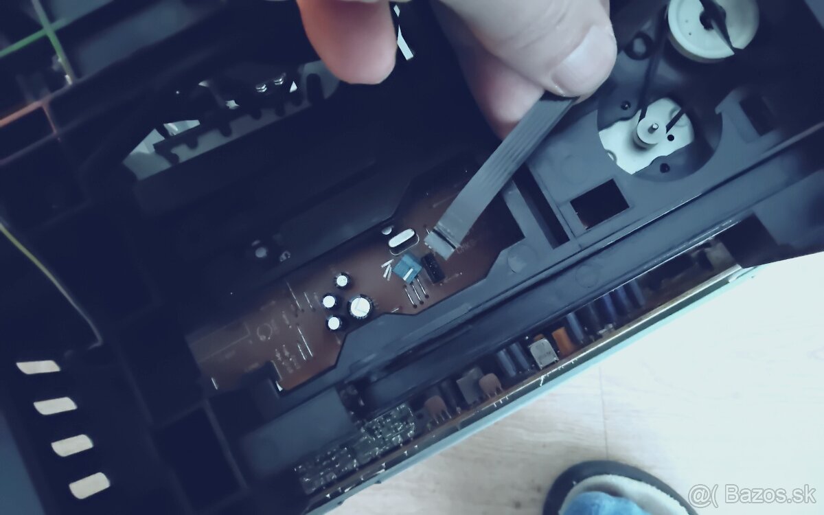 Oprava mini systému Aiwa NSX 999 - 3