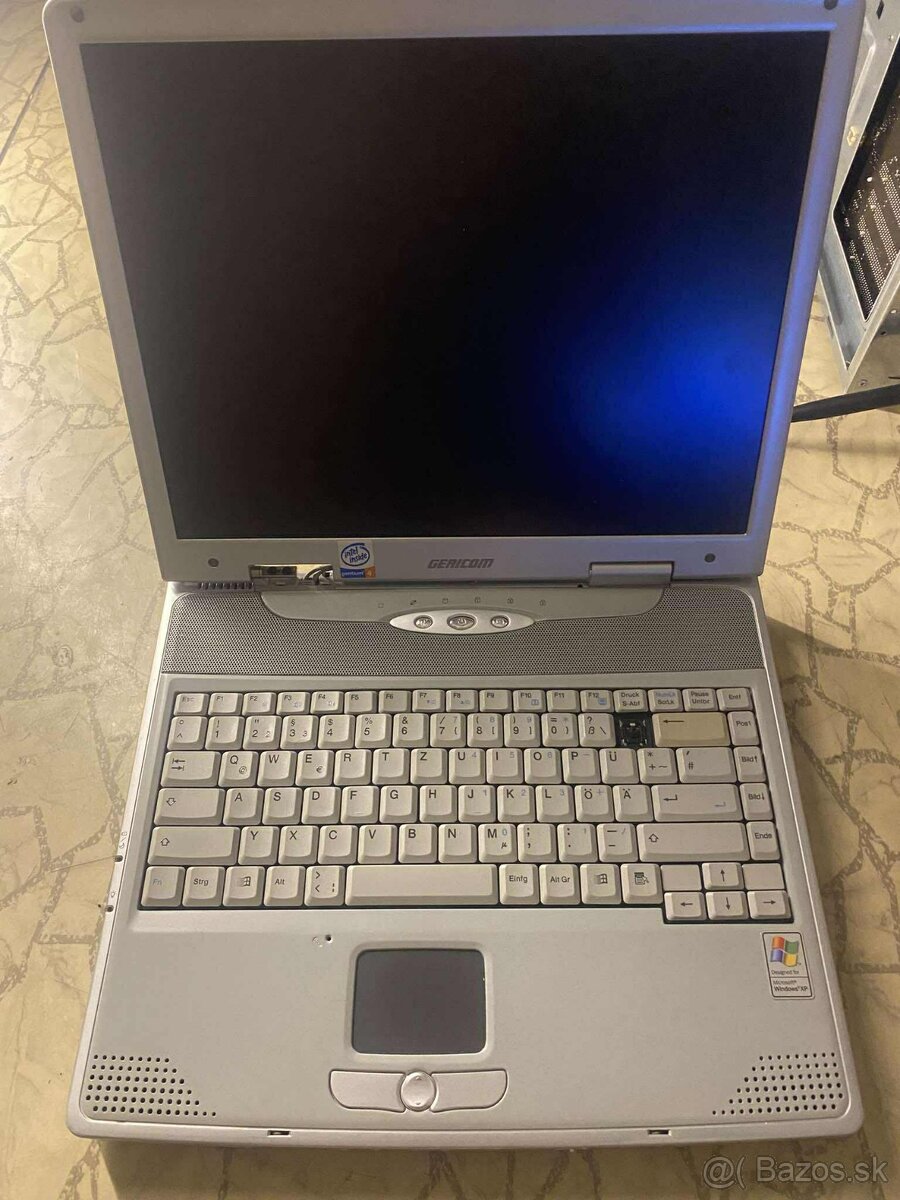Predám starý notebook gericom laptop 15 tft p4 256 mb ram 40 - 3