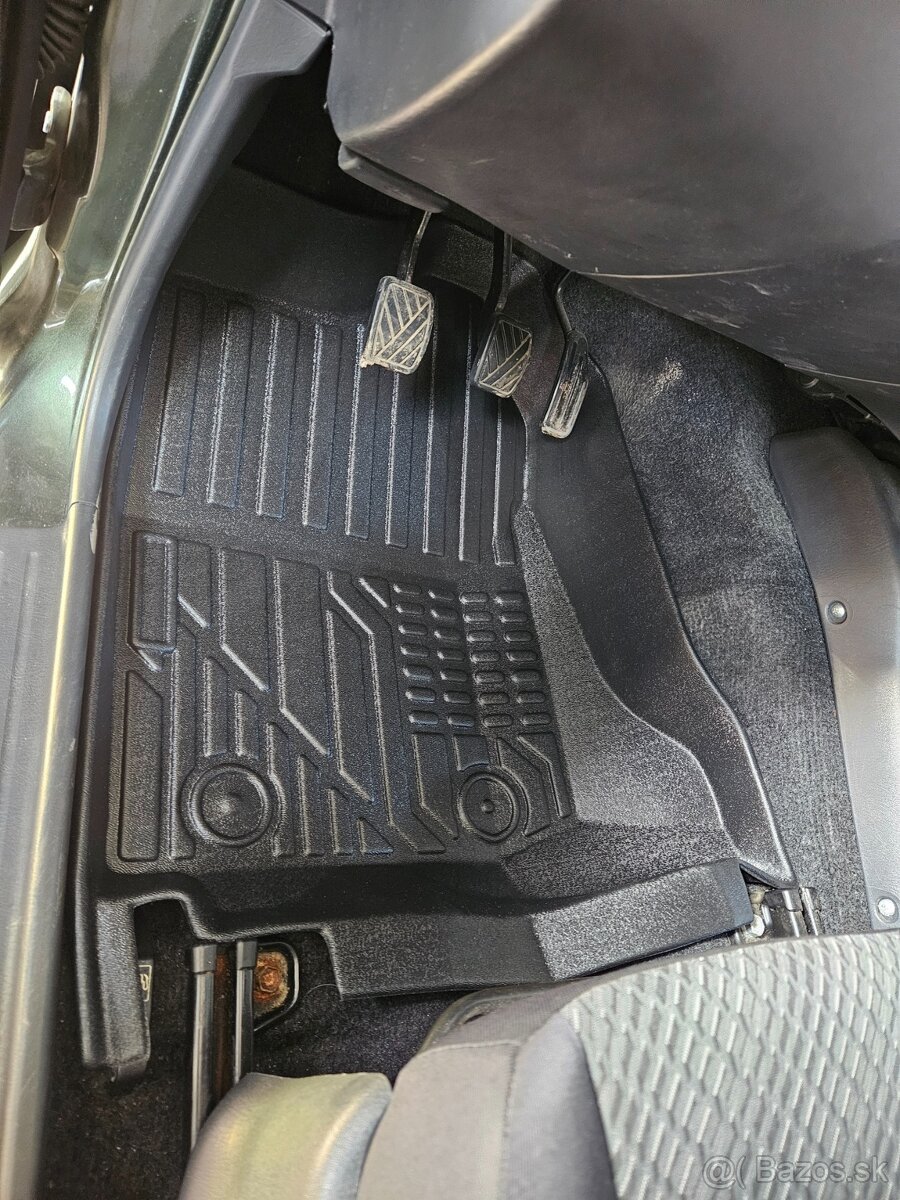 Suzuki Jimny - gumové koberce, vaničky - 3