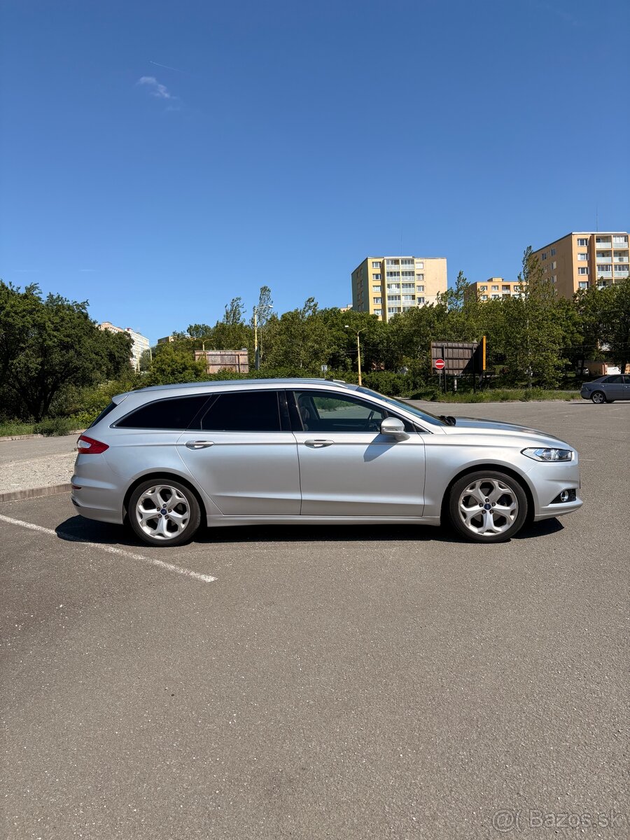 Ford Mondeo Mk5 - 3