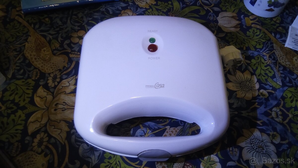 Sendvičovač Prima Casa 700W - 3