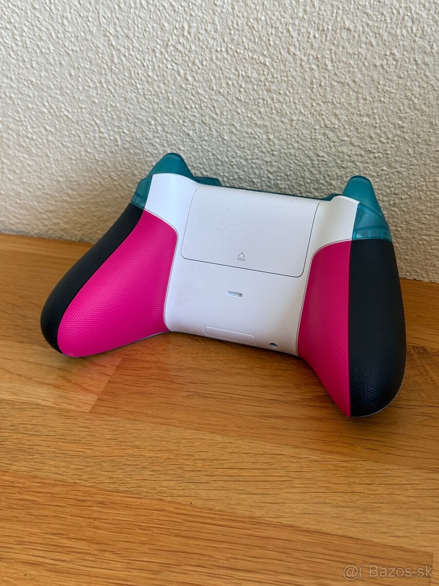 Xbox Series Controller - 3