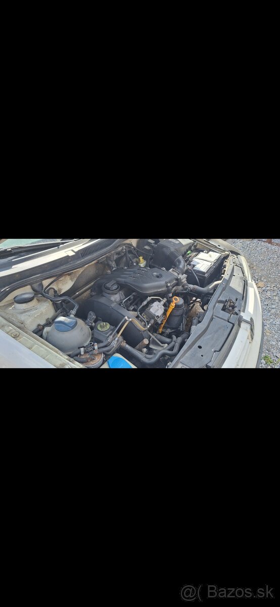 Rozpredám GOLF4 1.9 SDi 50KW - 3