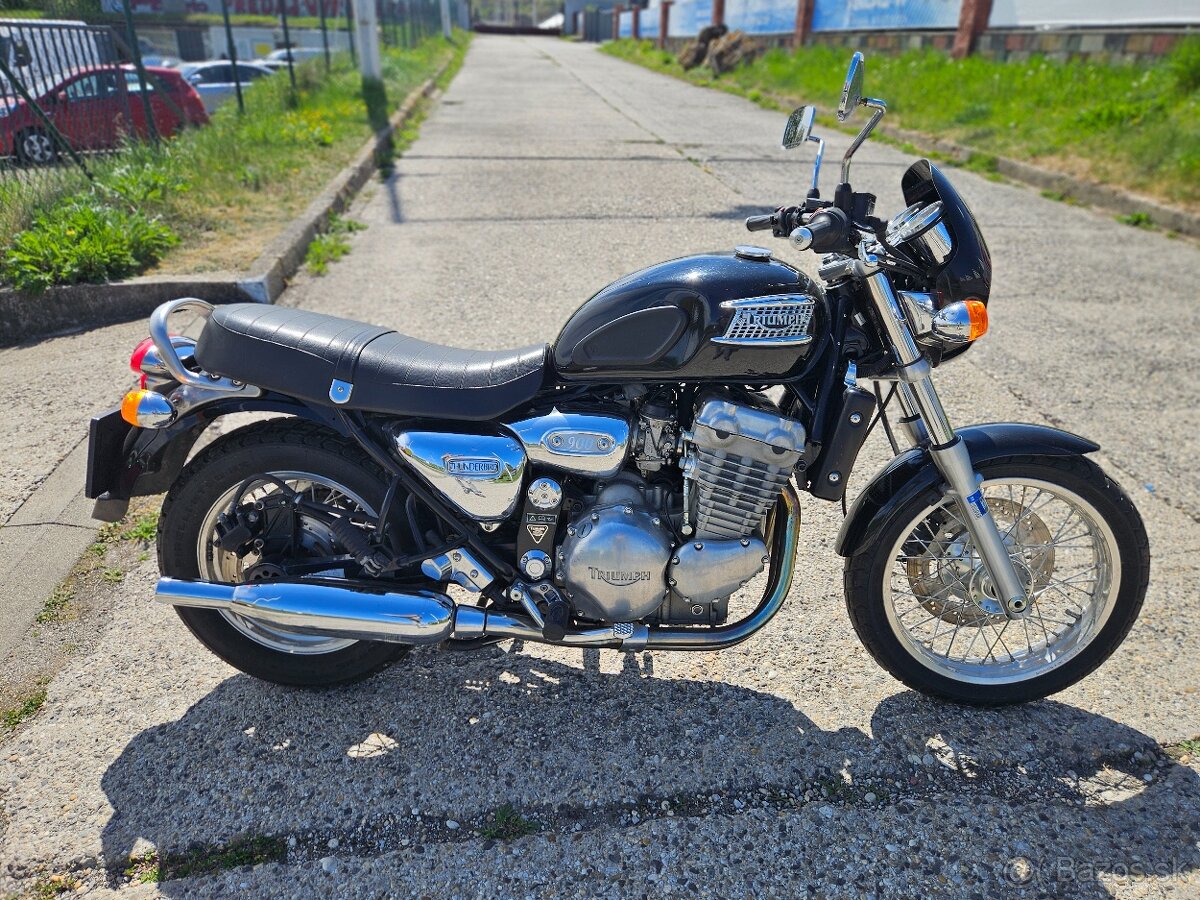Triumph Thunderbird 900 - 3