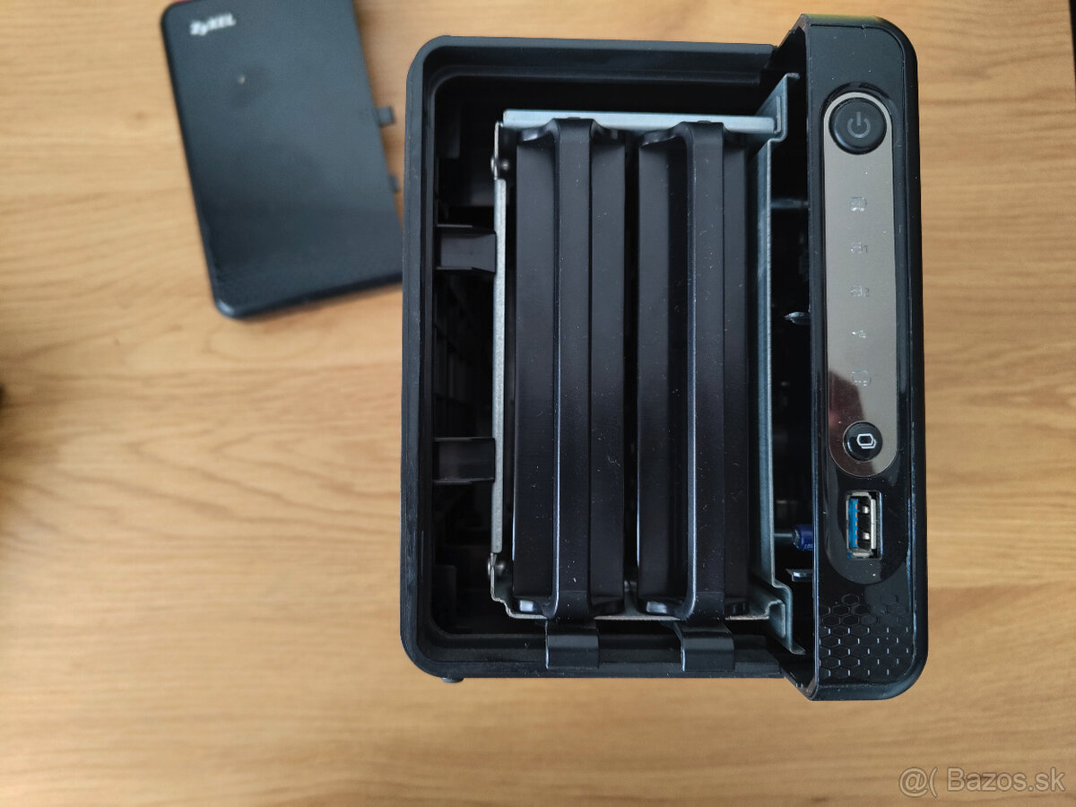 Dátové úložisko Zyxel NAS NSA325 v2 - 3