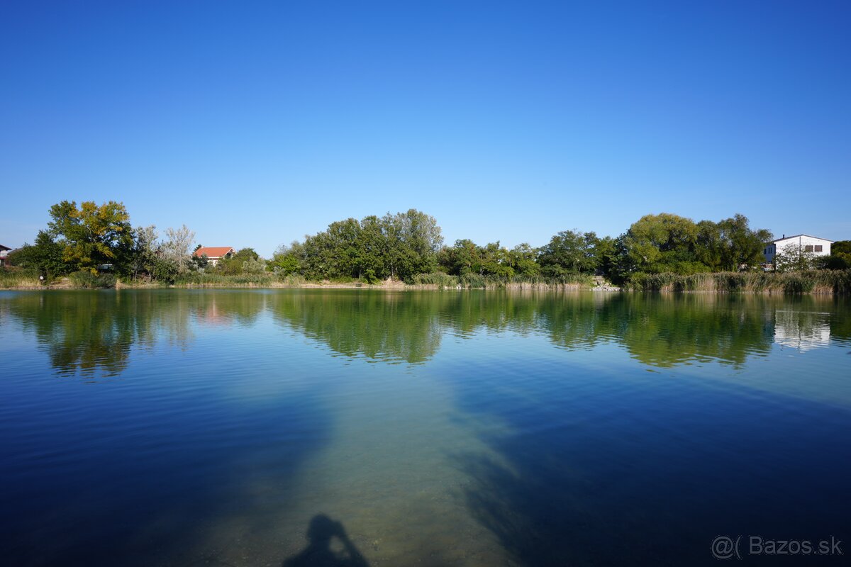 Tamron 20mm F2.8 - 3