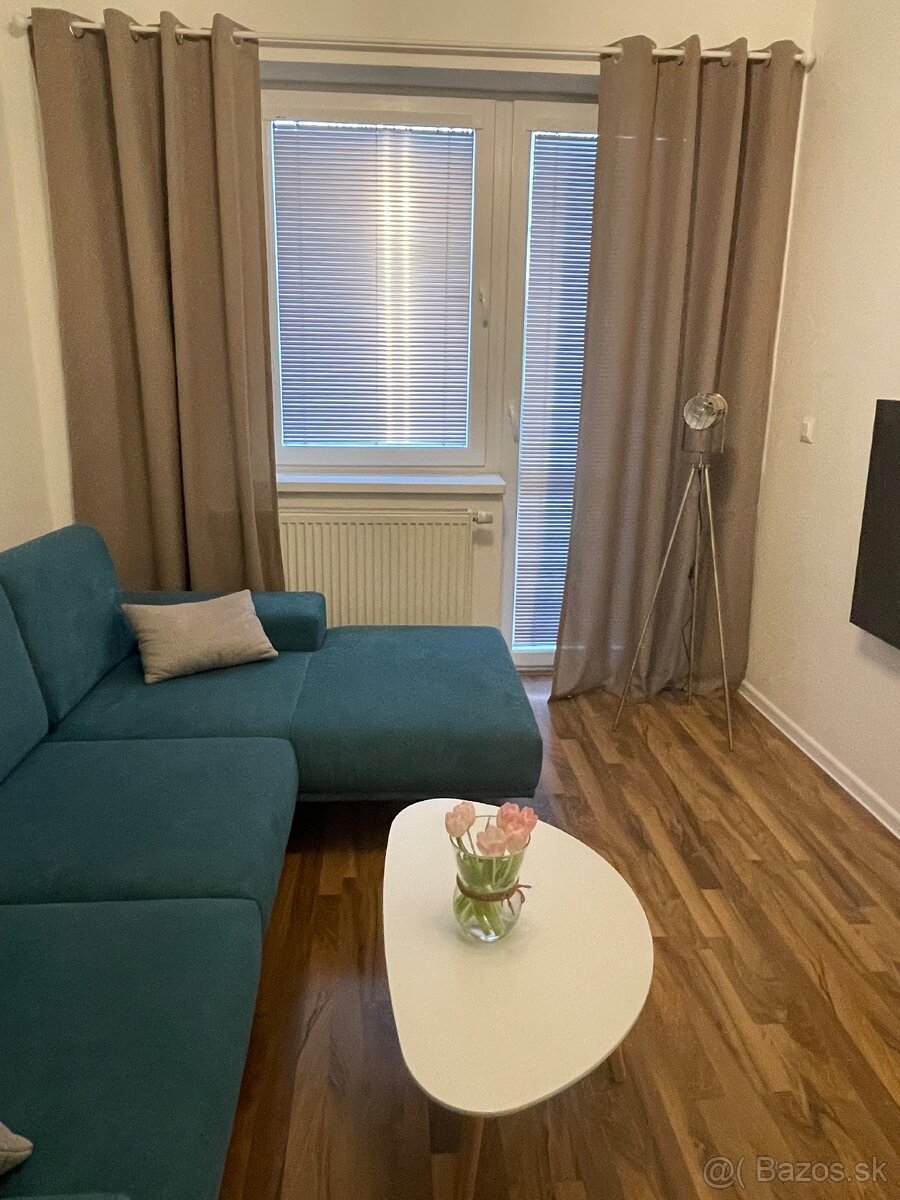 Dizajnová sedačka značková BETA®️ - 3