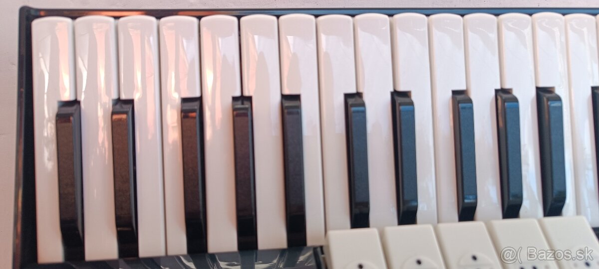 Akordeón Weltmeister Cordal 80 basový - 3