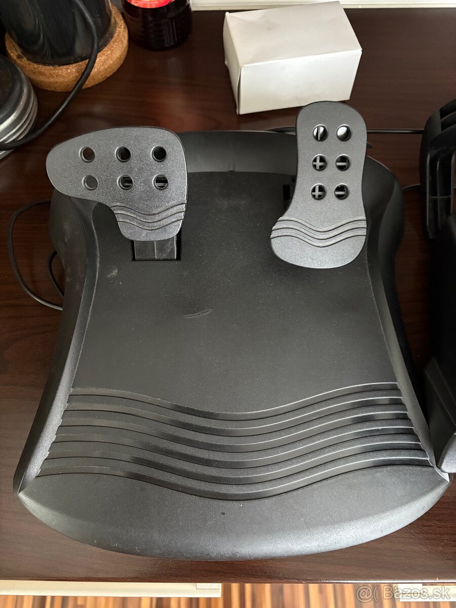 Herny ovladac volant genius twinwheel 900 ff - 3