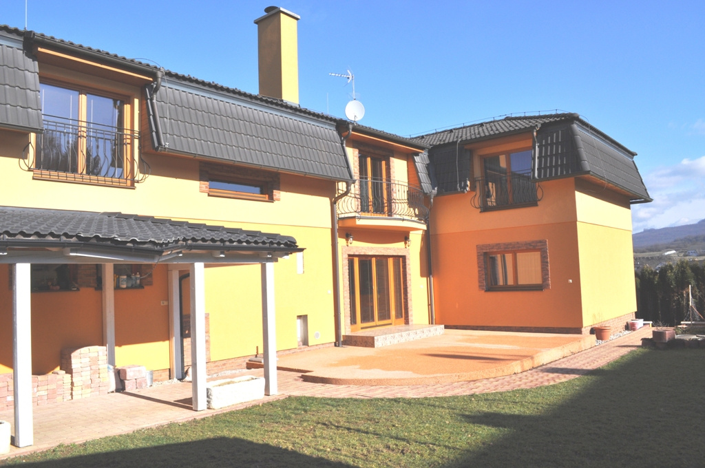 Predám 6 - 7 izbový dom - 3