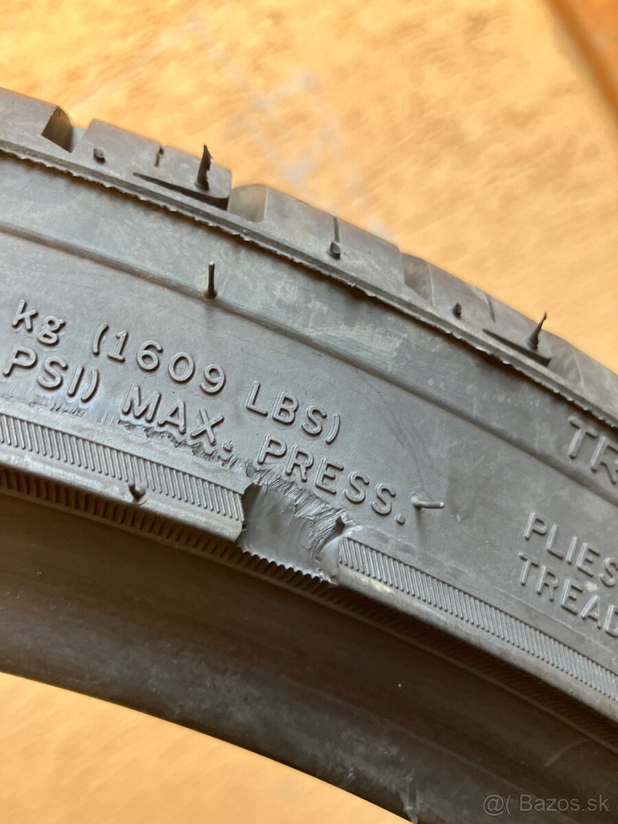 Letné MILESTONE 275/30/20 - 3