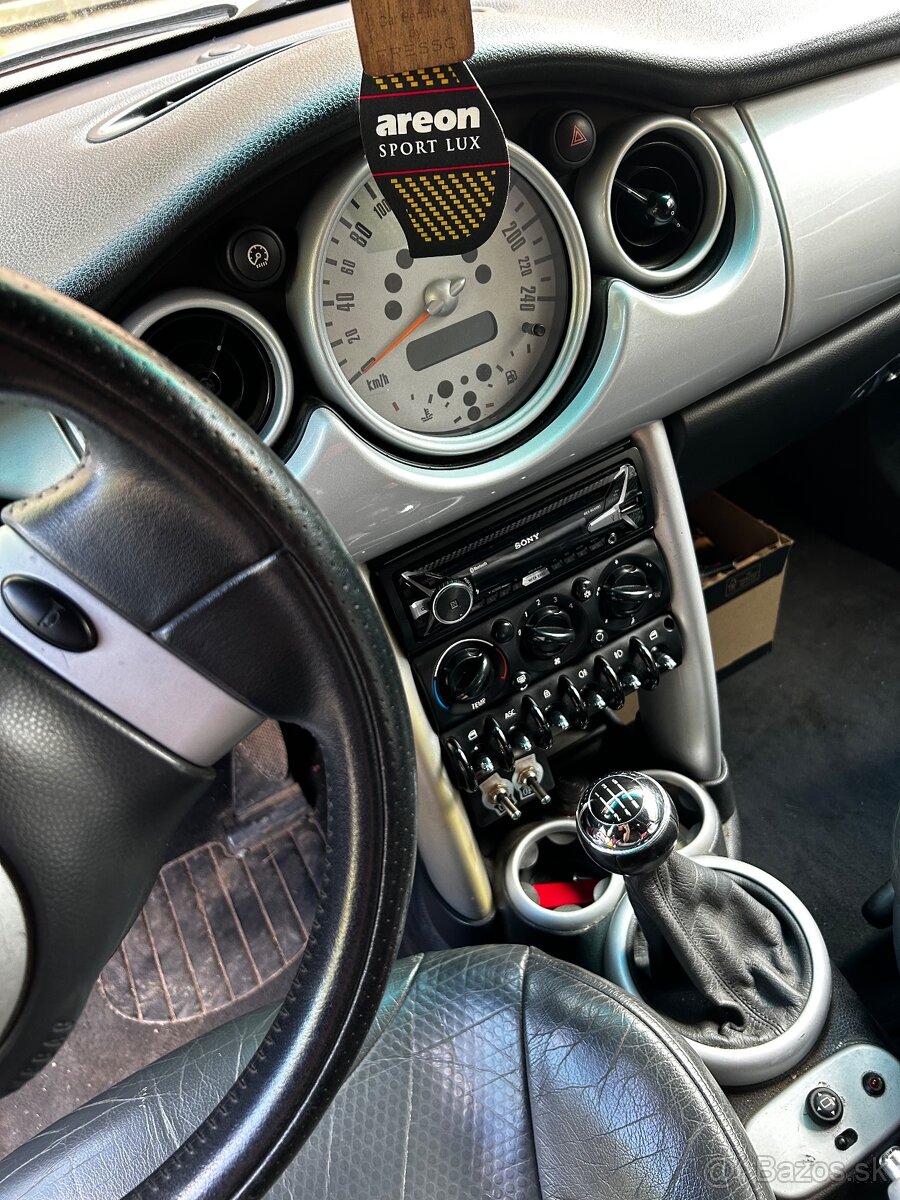 Predám mini cooper R50 - 3