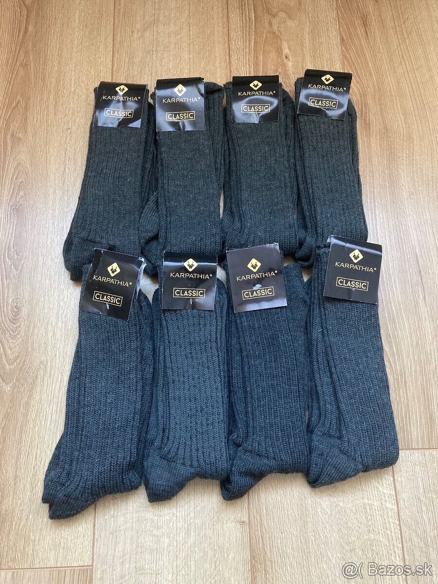 Vojenské oblečenie a material - 3