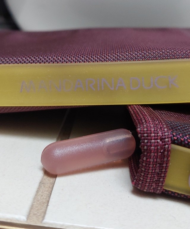 predam original uplne nove penazenky Mandarina Duck - 3