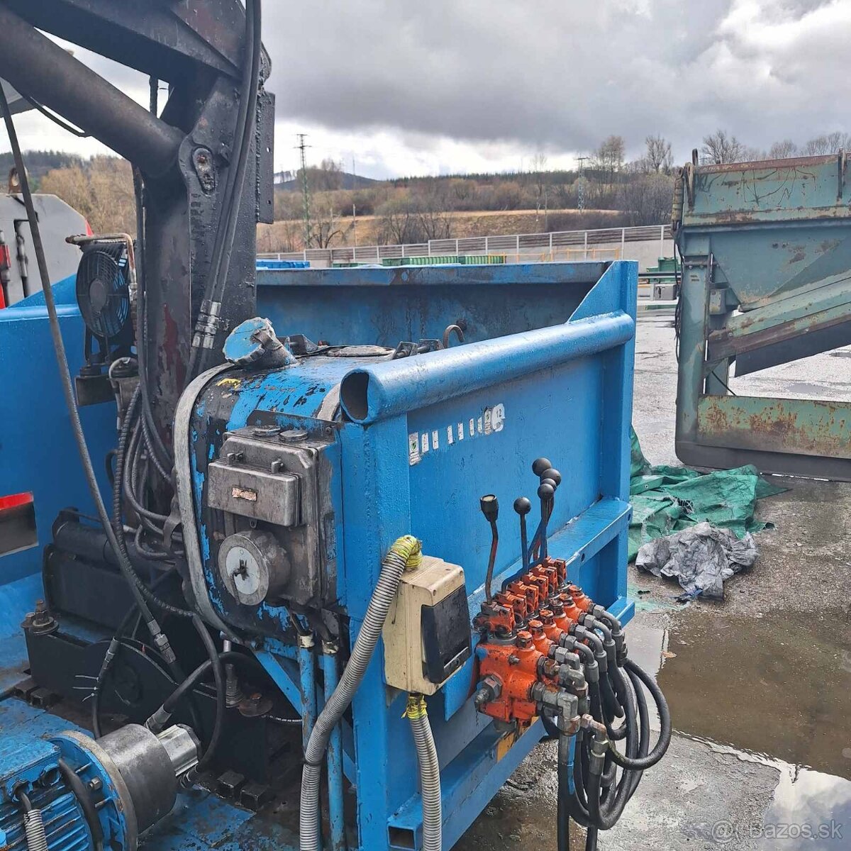 Hydraulický paketovací lis ŽĎAS CPB100 + HR - 3