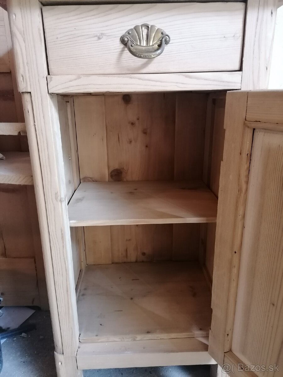 Kozmetický stolík - 3