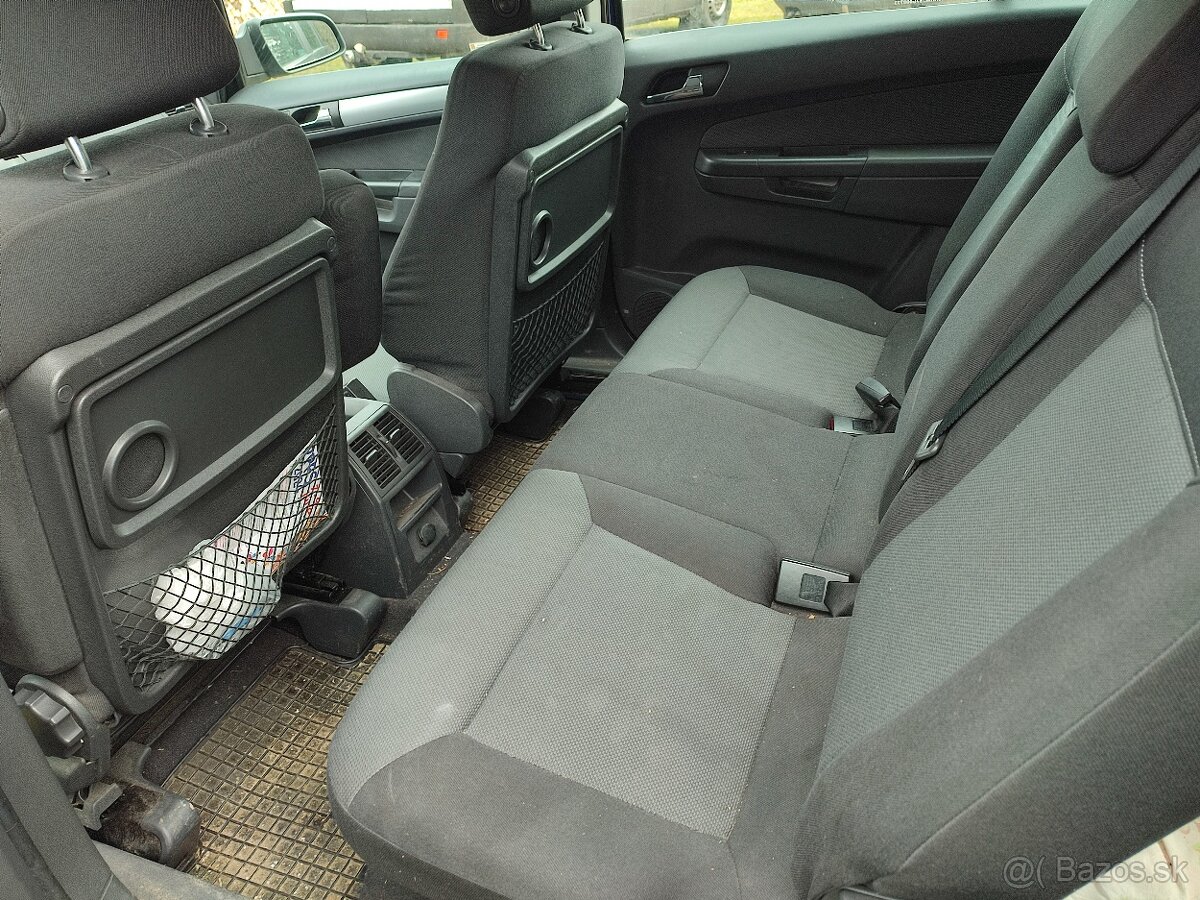 Opel Zafira - 3