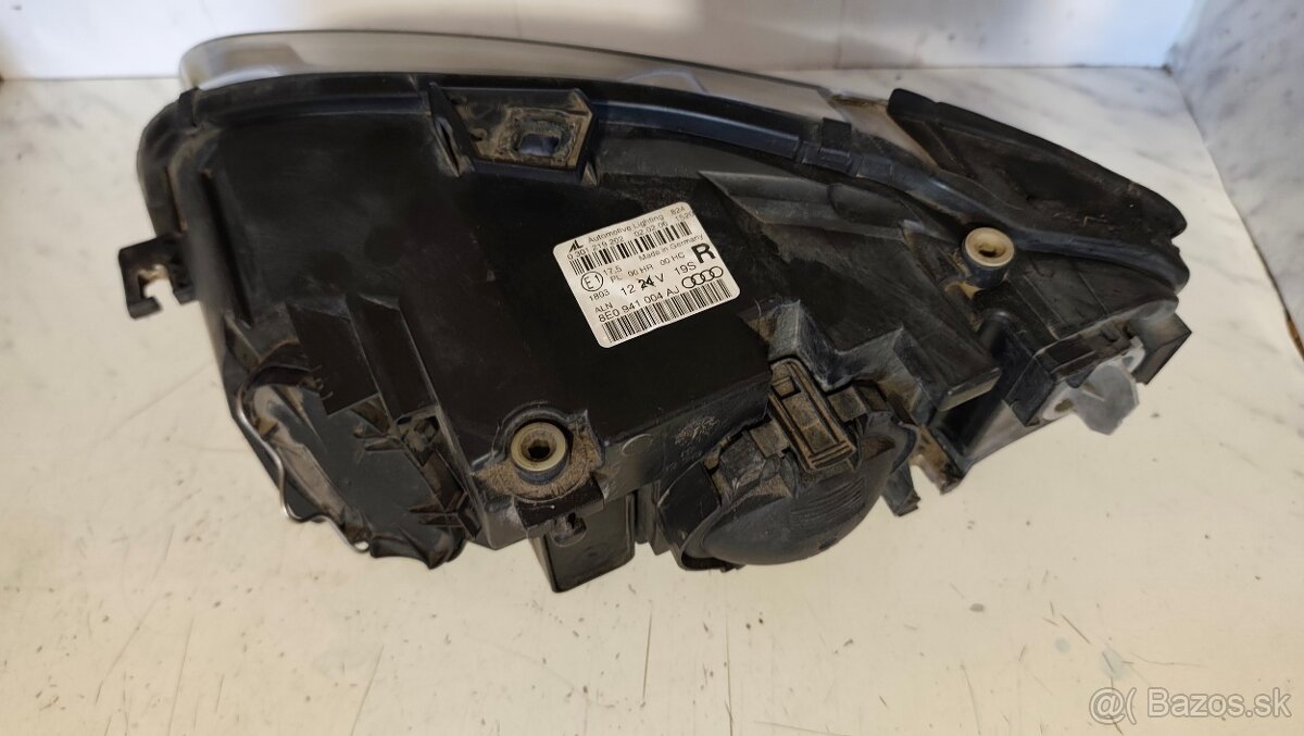 Svetlo Audi A4 B7 - 3