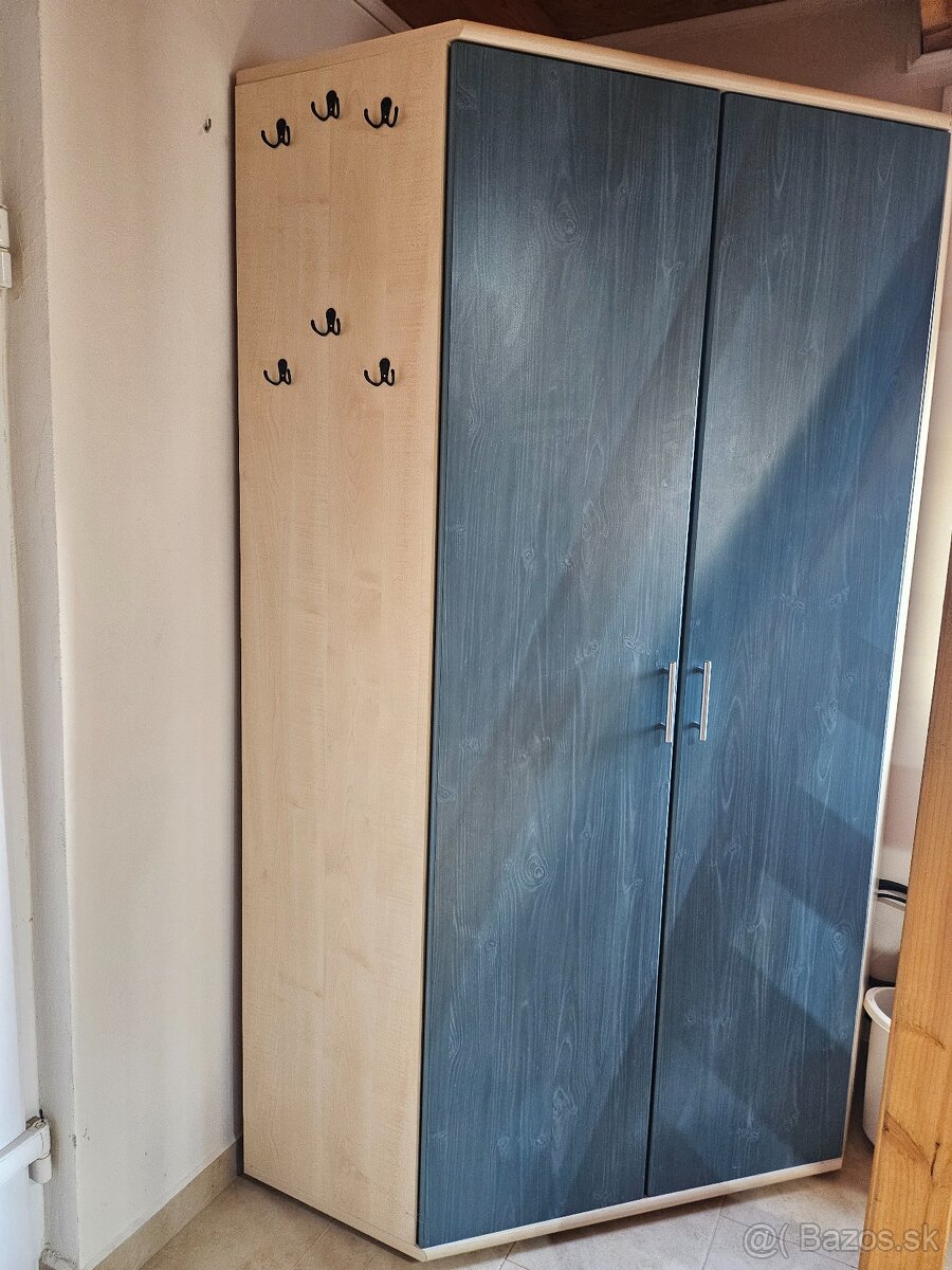Rohová skriňa - 3