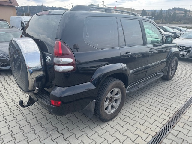 Toyota Land Cruiser 3.0 D-4D - 3