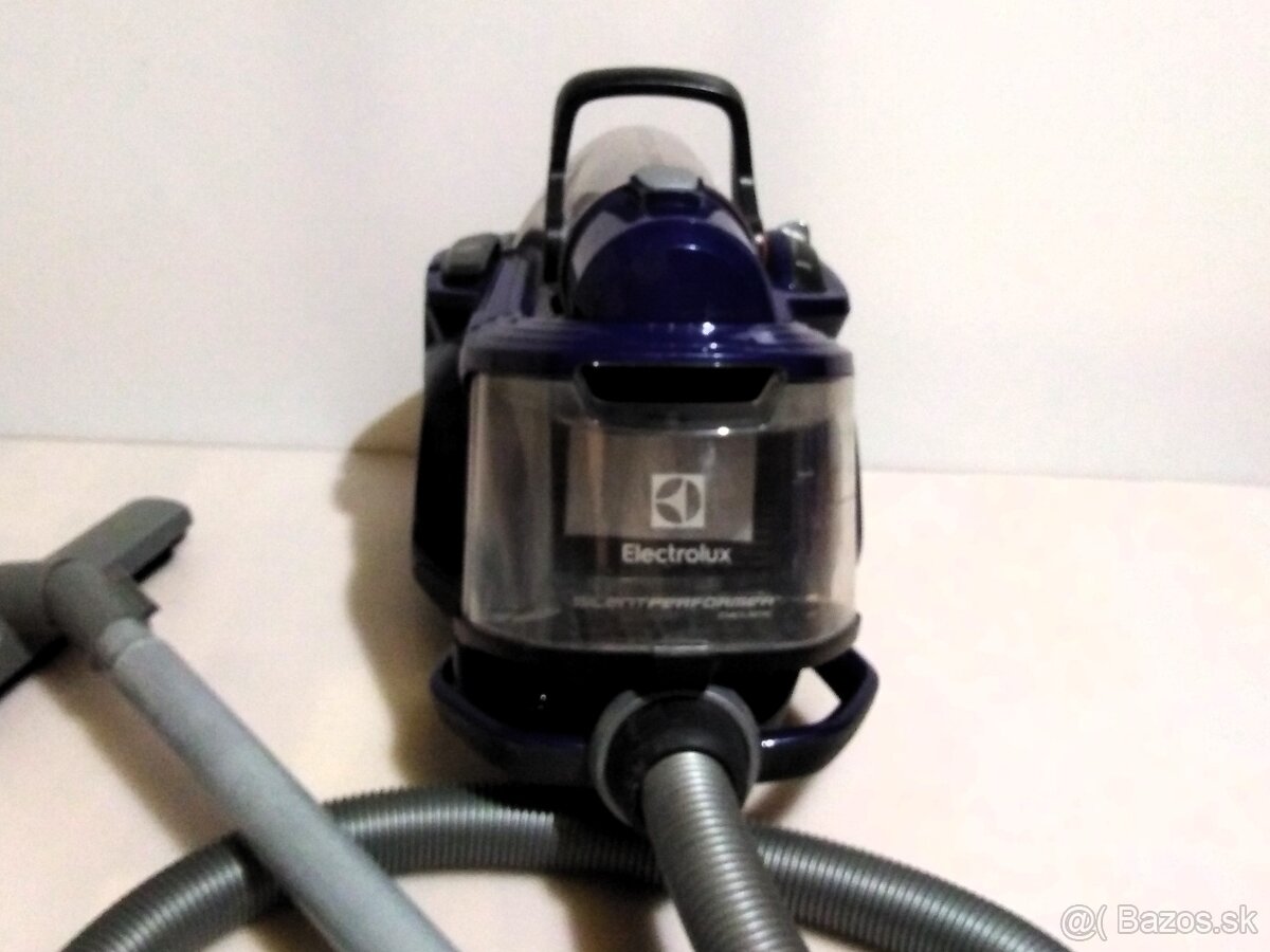 Vysavac Electrolux bezvreckovy - 3