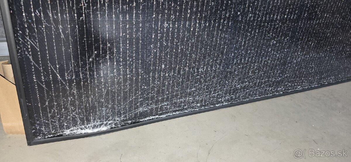 Darujem 1ks poskodeny fv panel - 3