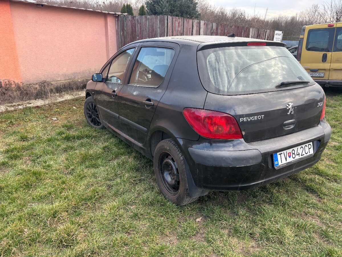 ROZPREDÀM PEUGOT 307 1.6 benzín 80kw - 3