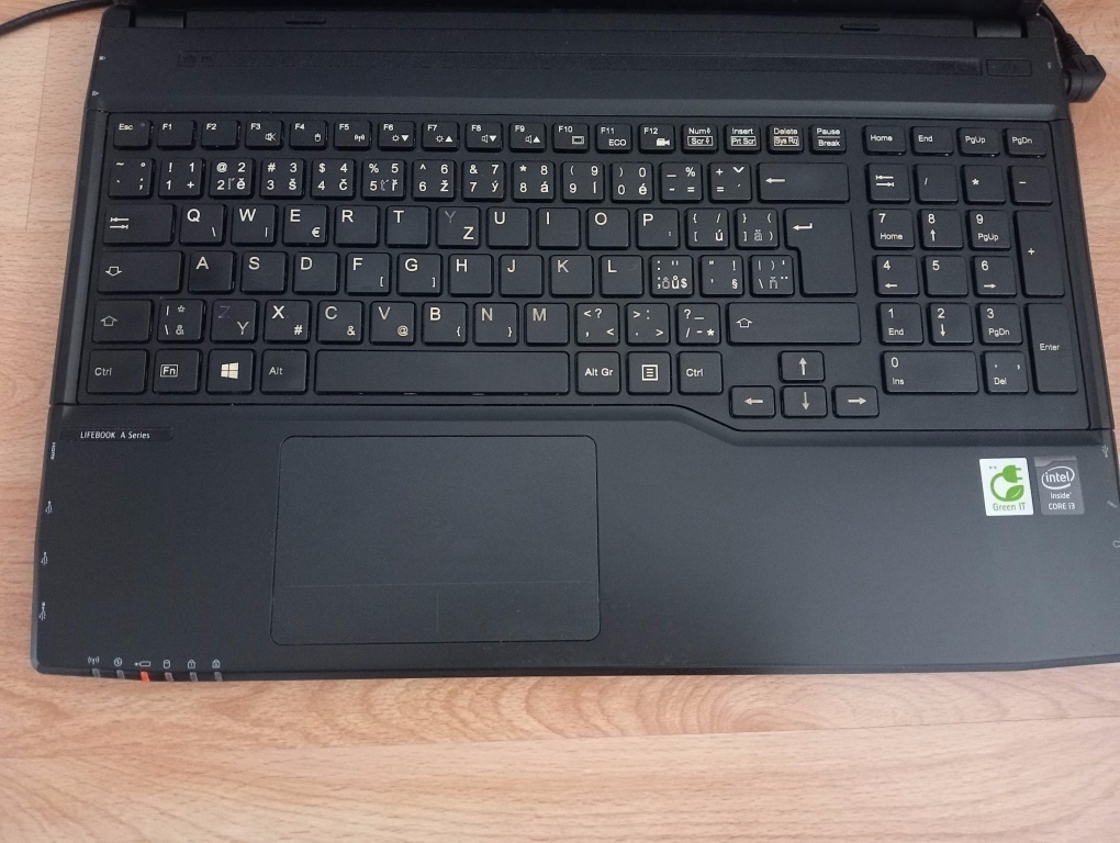 rozpredám na diely notebook Fujitsu Lifebook A544 - 3