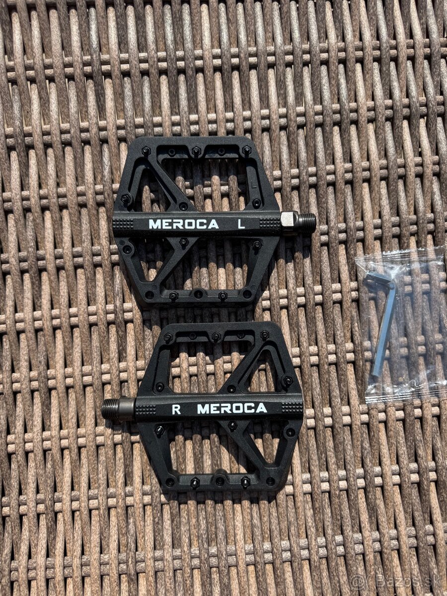 Flat pedále na bike čierne - 3