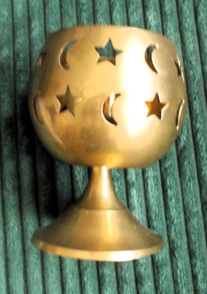 Predám svietnik a olejovú lampu - 3