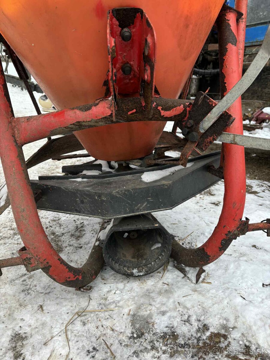 Predám rozmetadlo - 3