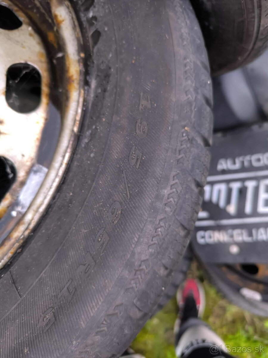 Zimne gumy s diskami 195/65 R15 - 3