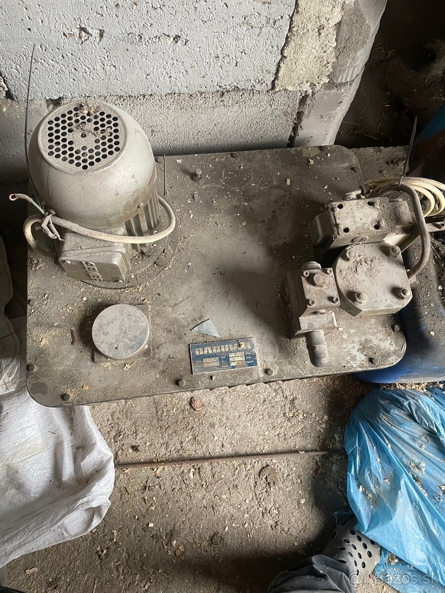 Hydraulická jednotka čerpadlo agregát - 3