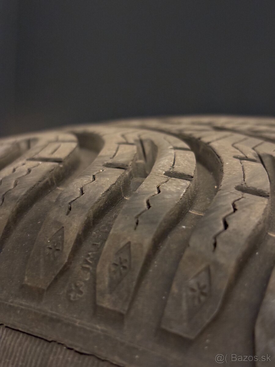 Plechové disky s pneumatikami Renault Fluence 205/65 R15 - 3