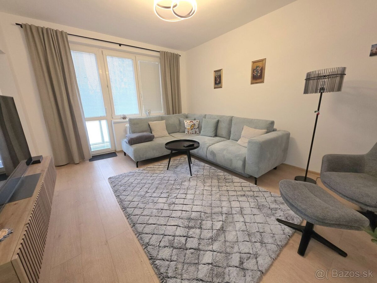 NA PREDAJ - 1 izbový byt pri Astorke, ulica Južná trieda - 3