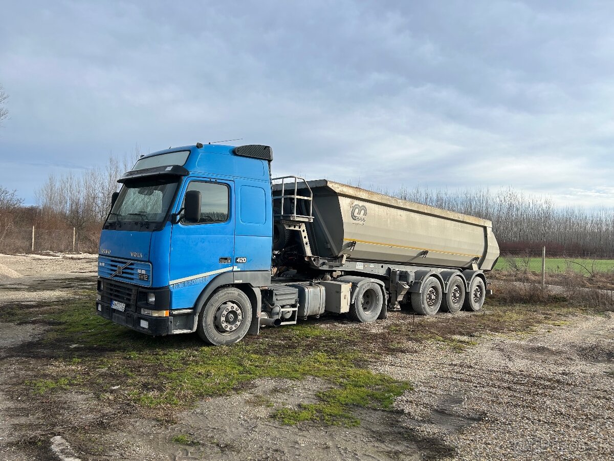 Volvo ťahač s návesom, Tatra 815 - 3