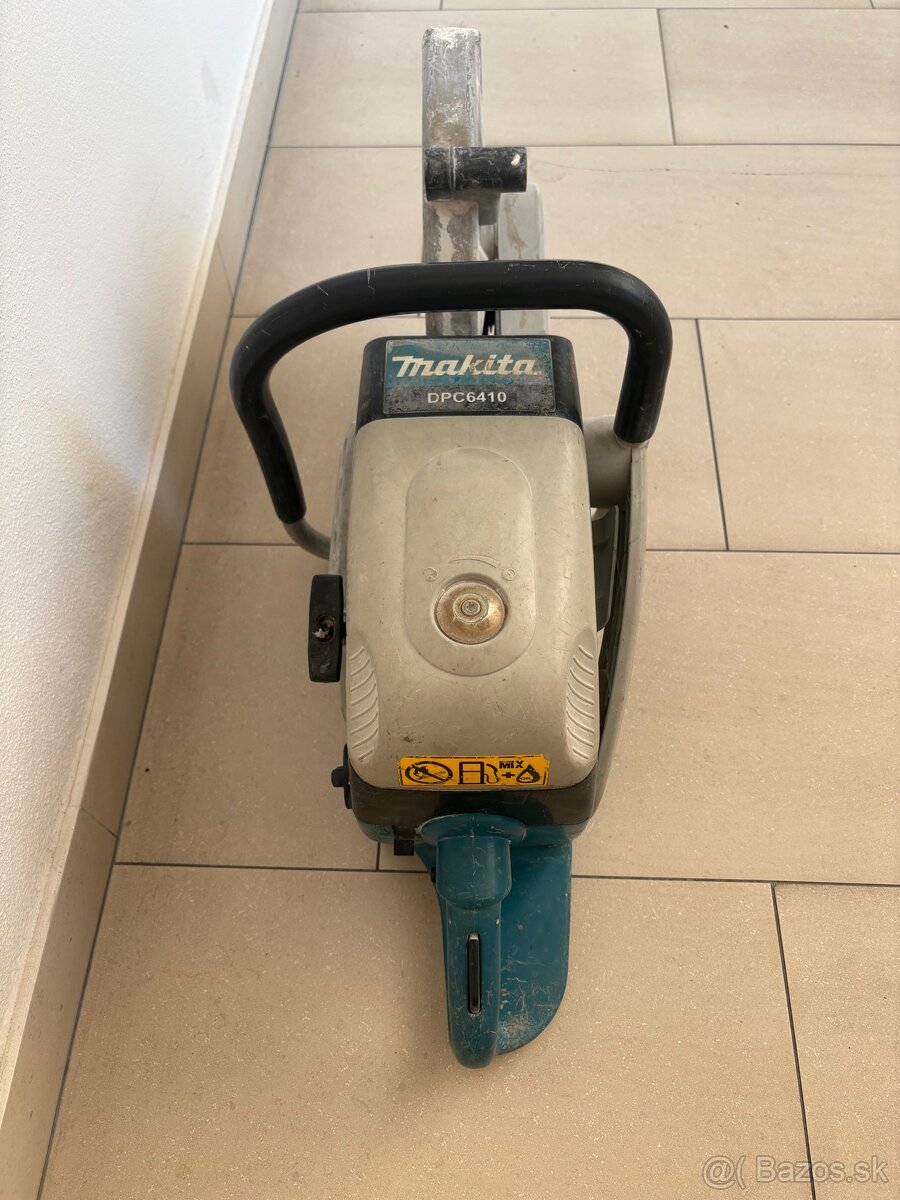 Benzínová pila MAKITA - 3